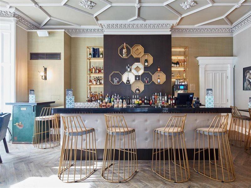 Oddfellows On The Park Cheadle  Exterior foto The bar at the 2018 refurbished hotel
