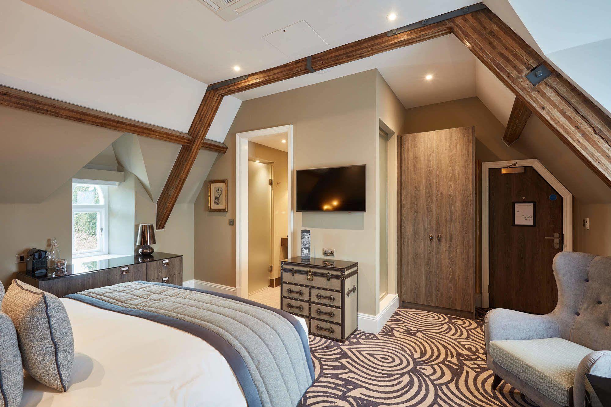 Oddfellows On The Park Cheadle  Exterior foto A bedroom at The Old Bank Hotel